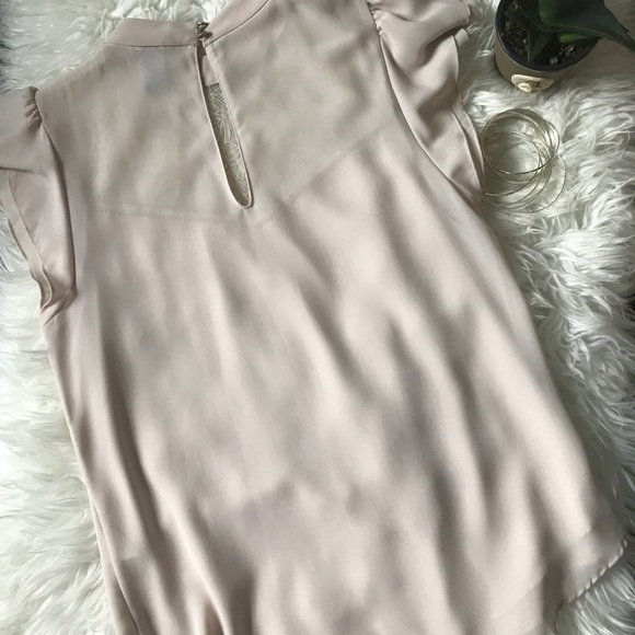 3 for $40 H&M Blouse - Picture 3 of 3